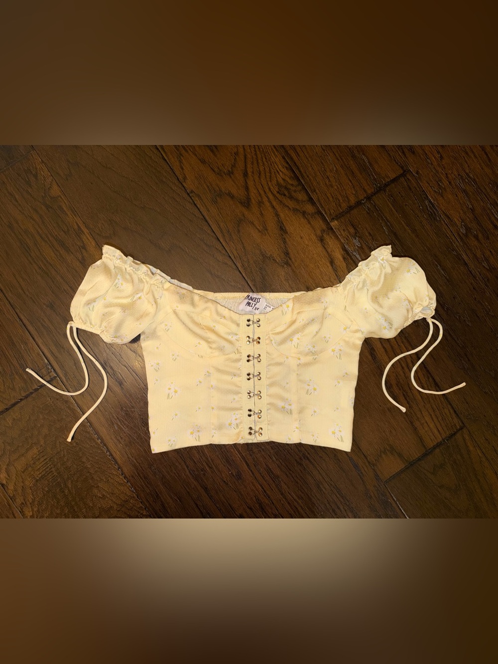 Princess Polly Allyson Cropped Top Pastel Paisley Yellow Size US 4, EUC